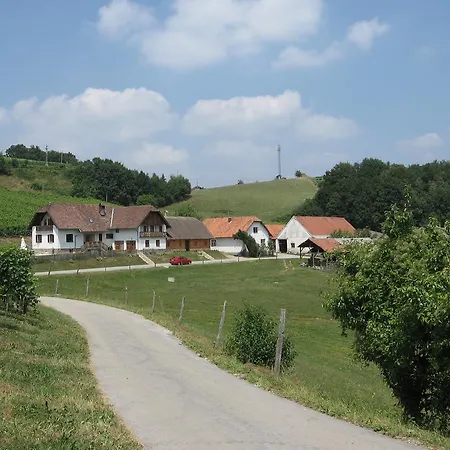 Tourist Farm Lovrec Jirsovci