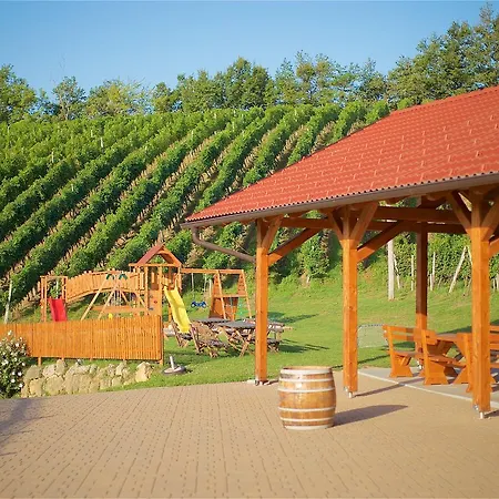 Tourist Farm Lovrec * Jirsovci