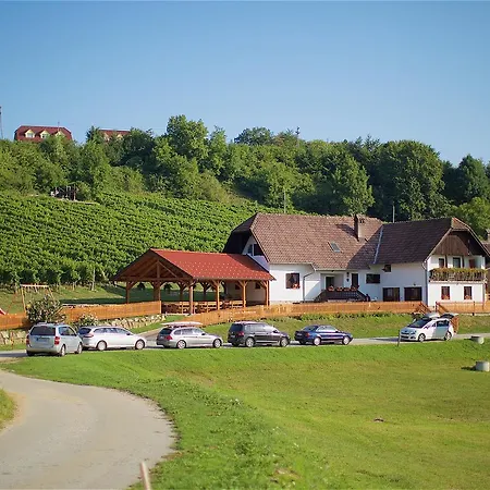 Bauernhof Tourist Farm Lovrec
