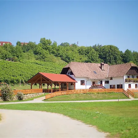 Tourist Farm Lovrec Farm stay Jirsovci