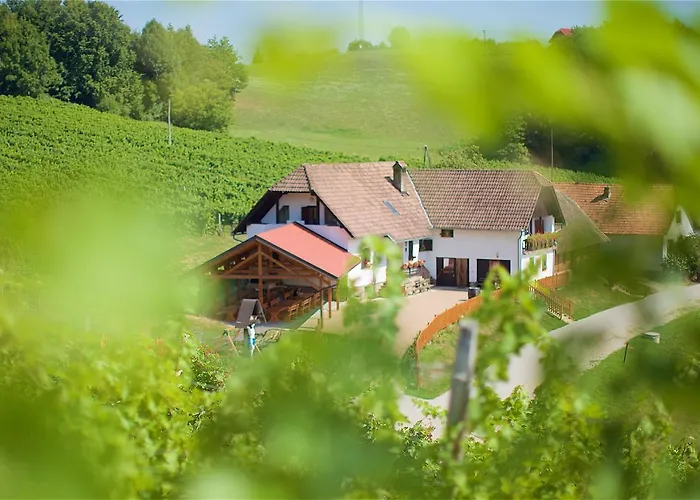 Tourist Farm Lovrec Bauernhof *