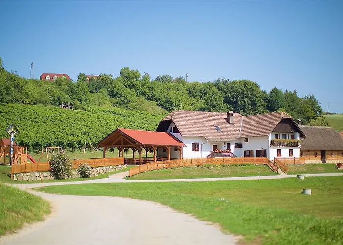 Tourist Farm Lovrec Bauernhof Jirsovci